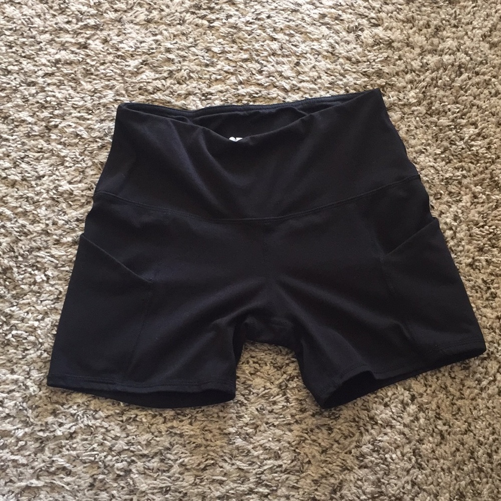 🖤 Workout Shorts with Pockets